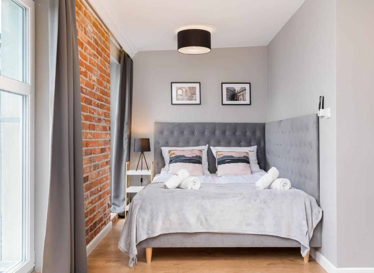 Saint Florian'S Suites - Old Town Luxury Apartments - By Upstairs Kraków Eksteriør billede