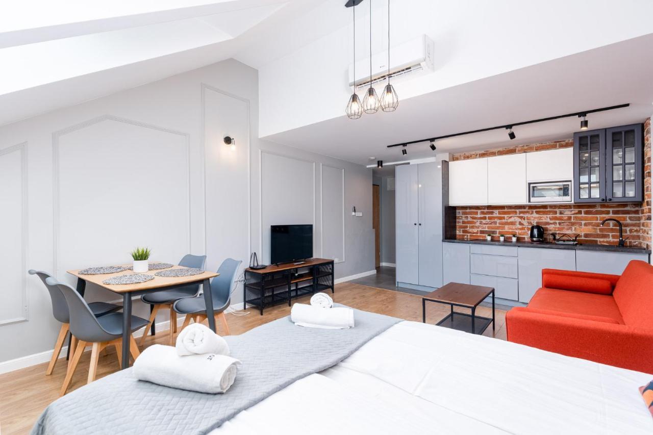 Saint Florian'S Suites - Old Town Luxury Apartments - By Upstairs Kraków Eksteriør billede