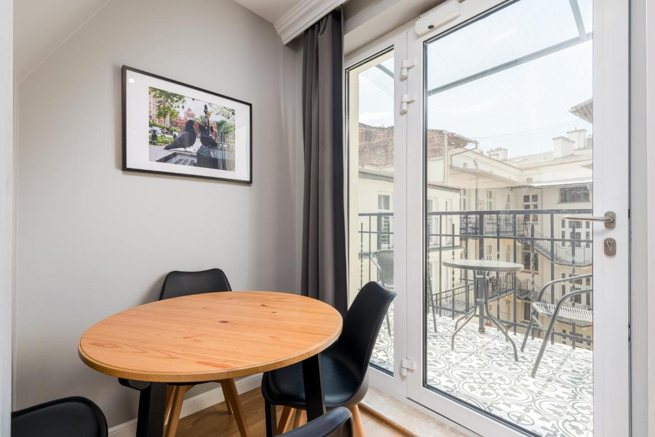 Saint Florian'S Suites - Old Town Luxury Apartments - By Upstairs Kraków Eksteriør billede